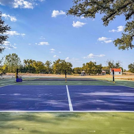 Container Home With Rooftop Views And Pickleball-Pecan Grove Bellmead Eksteriør billede