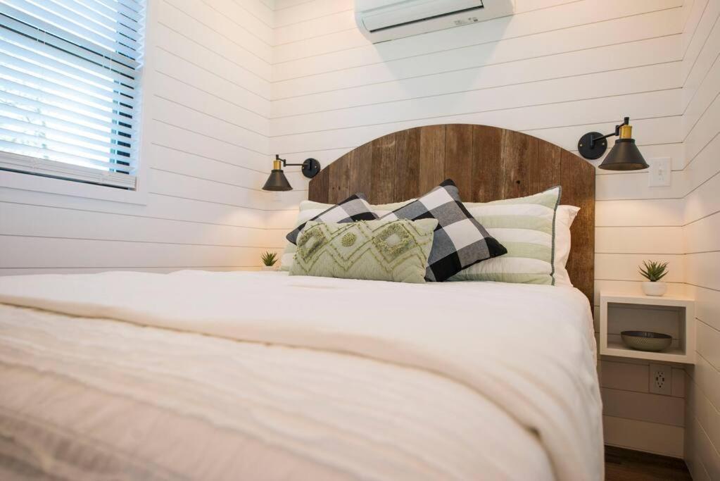 Container Home With Rooftop Views And Pickleball-Pecan Grove Bellmead Eksteriør billede
