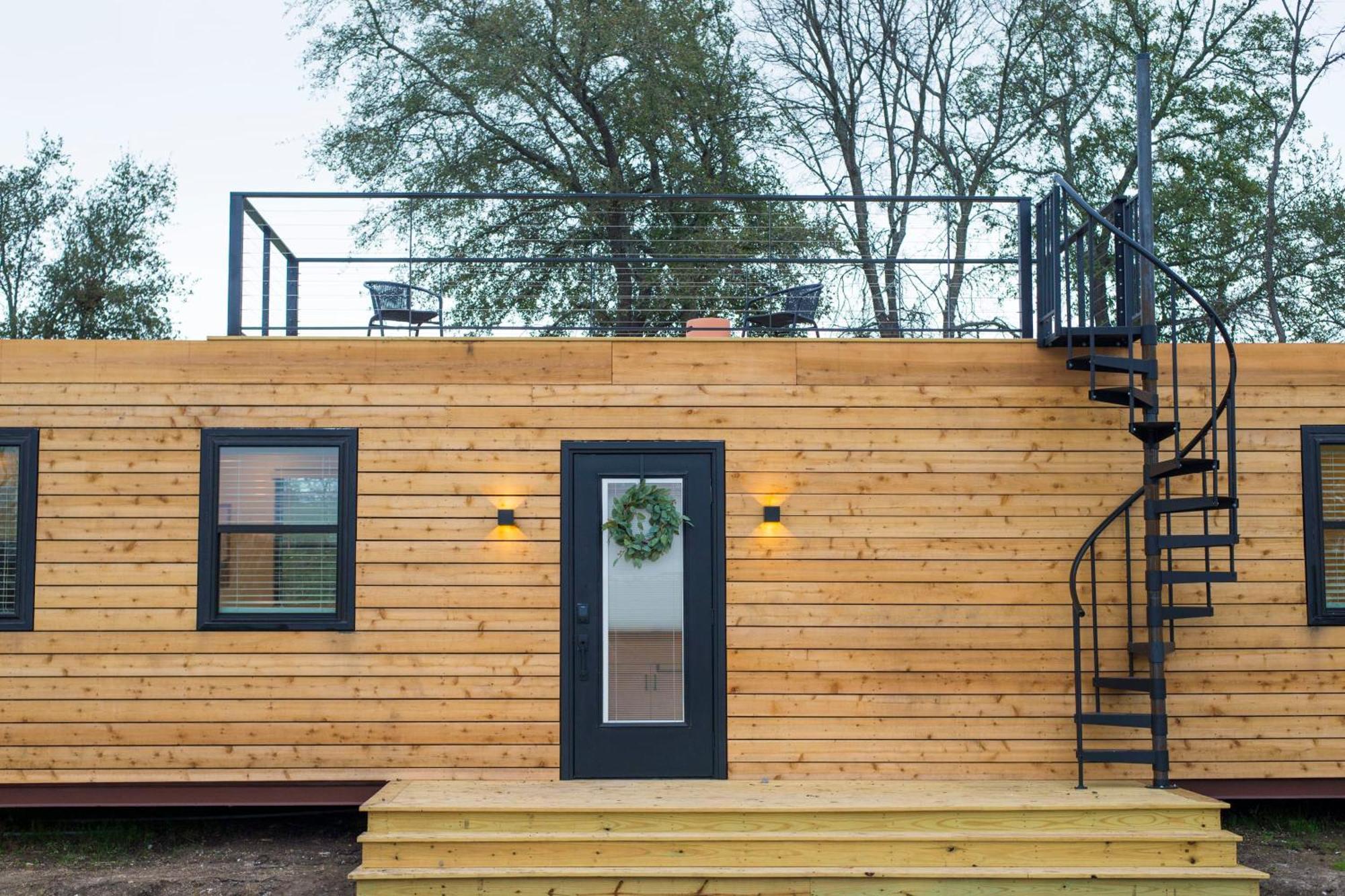 Container Home With Rooftop Views And Pickleball-Pecan Grove Bellmead Eksteriør billede