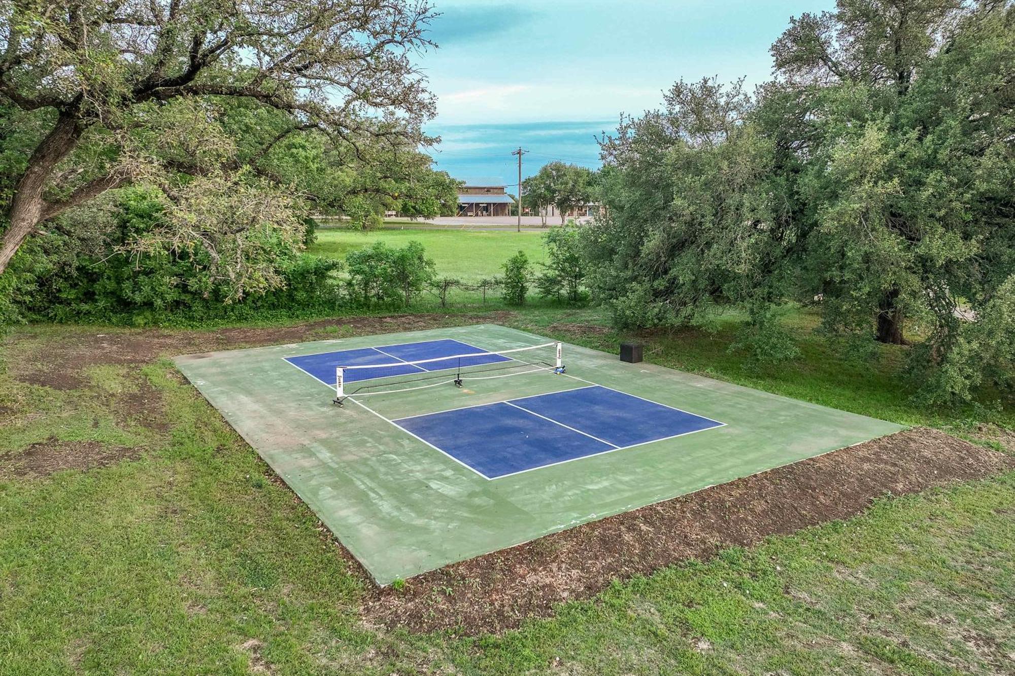 Container Home With Rooftop Views And Pickleball-Pecan Grove Bellmead Eksteriør billede
